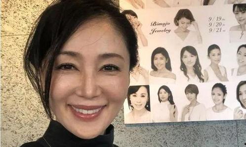 国产迷之微笑大妈视频,国产视频引发网友热议