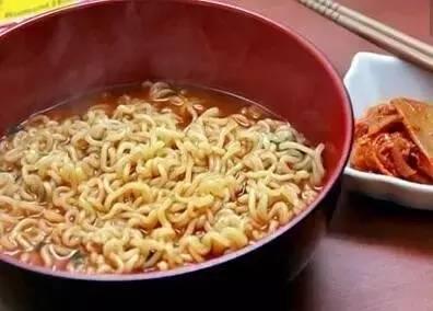 韩国吃国产泡面视频