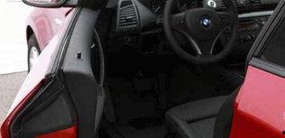 试驾国产五门轿跑视频