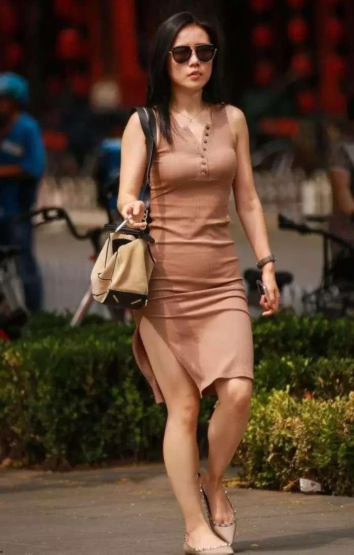 少妇国产视频福利,揭秘国产少妇视频福利背后的故事  第2张