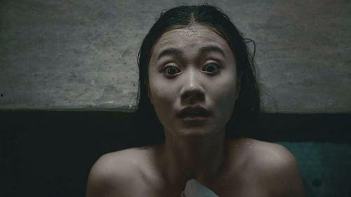 国产老式恐怖片解说视频,揭秘那些令人毛骨悚然的经典瞬间